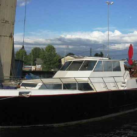 Le Bateau Ivre Hotell Bordeaux Eksteriør bilde