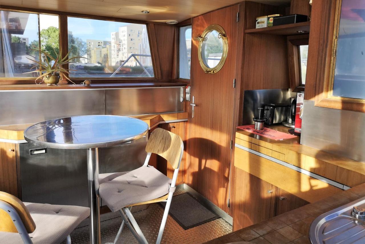 Le Bateau Ivre Hotell Bordeaux Eksteriør bilde