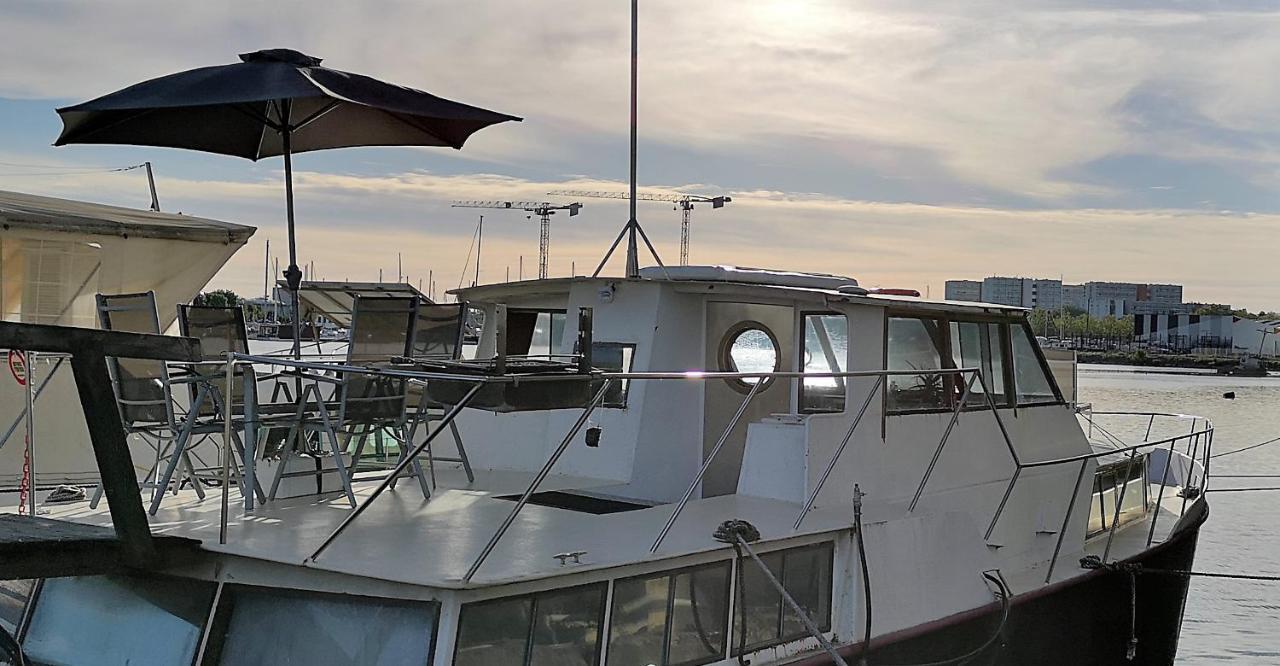 Le Bateau Ivre Hotell Bordeaux Eksteriør bilde