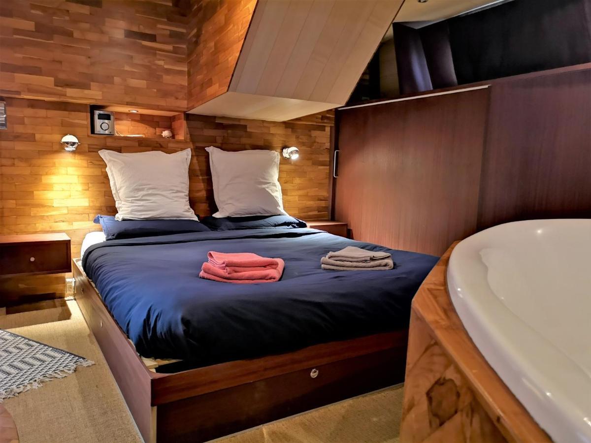 Le Bateau Ivre Hotell Bordeaux Eksteriør bilde